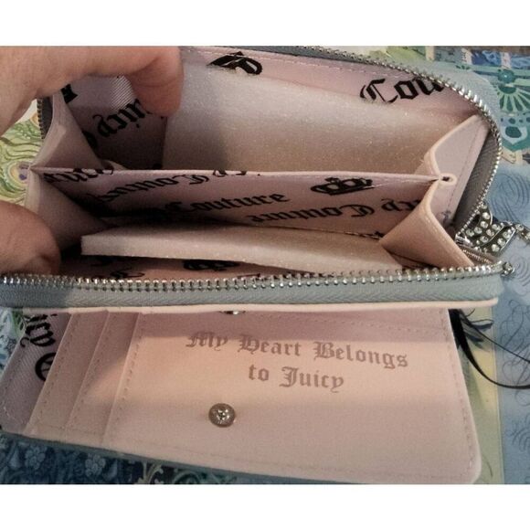 NWT~JUICY COUTURE Rhinestone Denim Take the Lead Multi Compartment Bifold Wallet - Picture 4 of 4